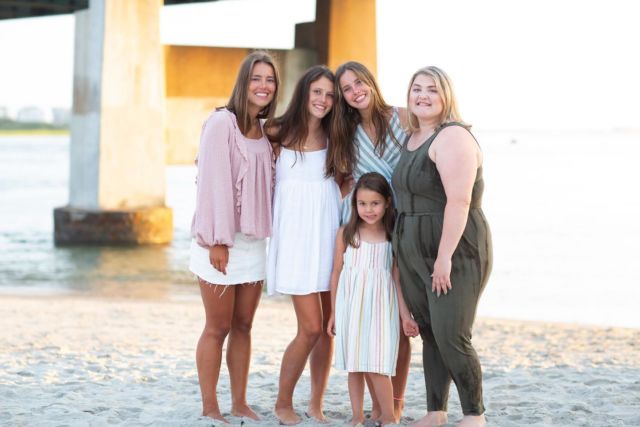 When this family booked me (again), mom pointed out how I still had their photos from the session years ago on my site ... and I just said it was so timeless you can't even tell LOL!